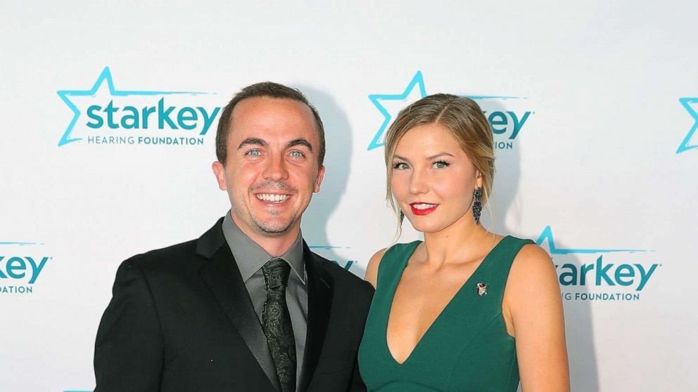 frankie muniz wife