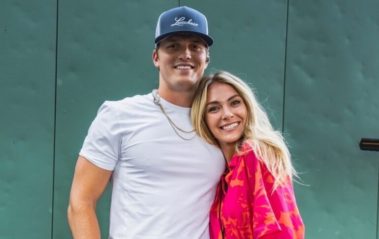 parker mccollum wife